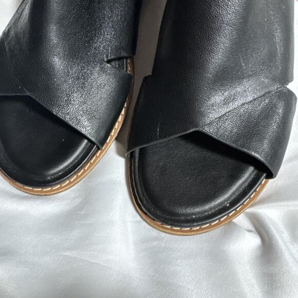 Sofft Evonne Black Leather Sandals Sz 11 Zip Up At Heel Womens - Picture 2 of 8